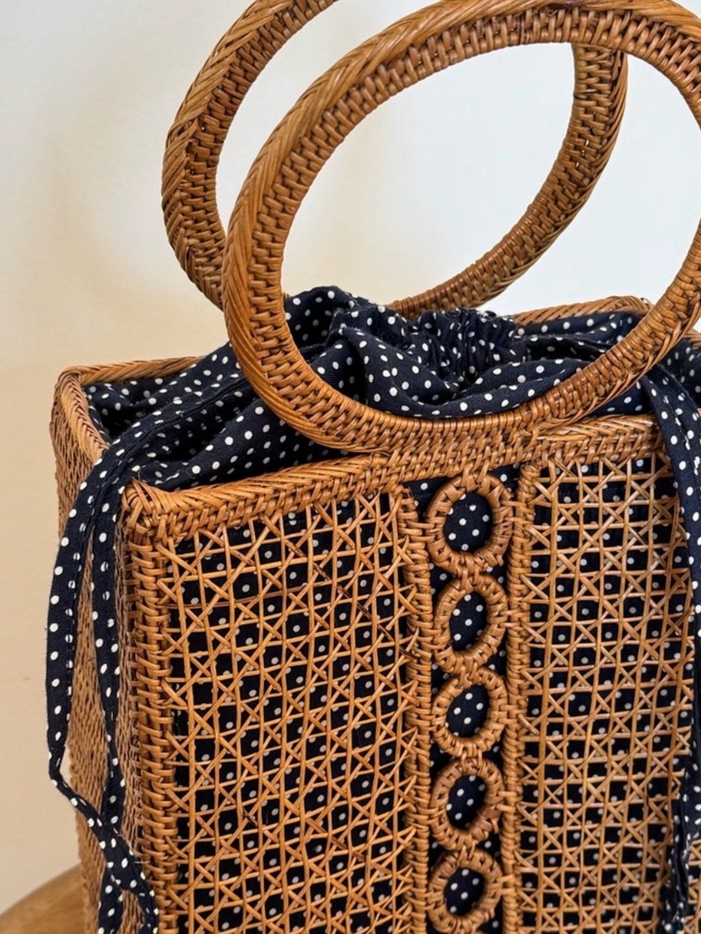 Anthropologie Bali Woven Rattan Tote Bag Navy Polka Dot Lining NWOT Straw - Picture 3 of 6